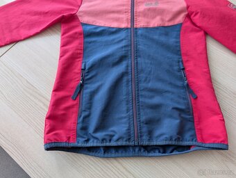 Dívčí softshellová bunda JackWolfskin vel. 152 - 3