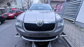 Vůz na náhradní díly Škoda Superb 2 sedan 2009 CBBB KPS LF8H - 3