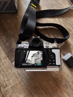 Nikon ZFC + Nikkor Z 28 f/2.8 + Peak design Nikon - 3