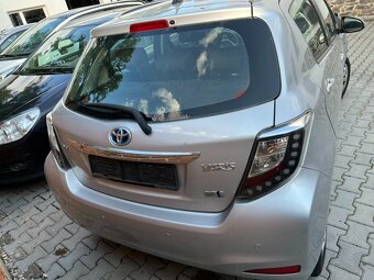 TOYOTA YARIS HYBRID 1,5 náhradní Dily - 3