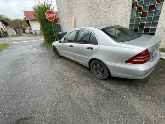 Mercedes Benc - 3