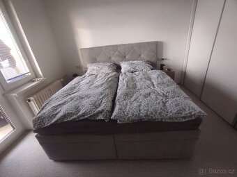 Manželská postel s polohovacím roštem a úložným prostorem 18 - 3