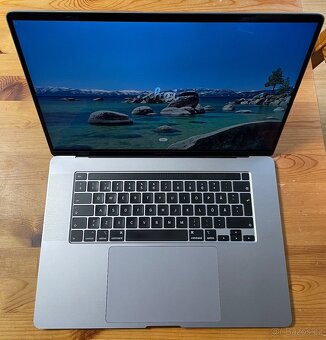 Apple MacBook Pro 16" (2019, i7, 16GB, 512GB) - 3