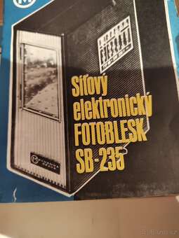 Retro Fotoaparát Sokol + Síťový elektronický fotoblesk - 3