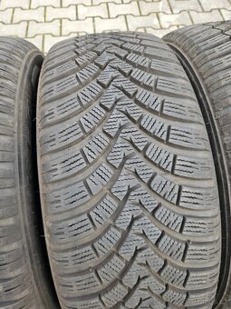 Zimní Falken 205/55/16 - 95% - 3