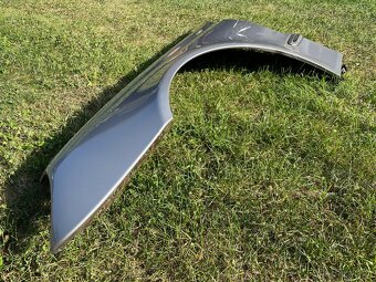 Mercedes W211 blatník - barva 723 - 3