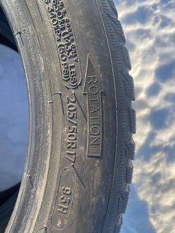 205/50R17 - 3