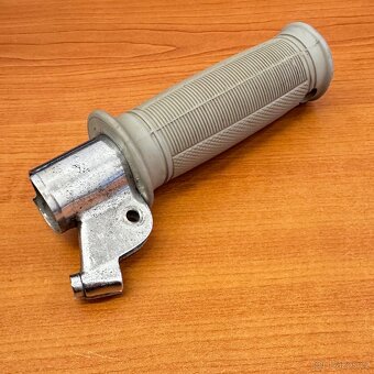 Stadion , Jawetta - rukojeť řazení - 3