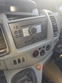 Opel Vivaro Bus 2009 náhradní díly - 3