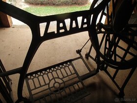 Šicí stroj Lada - 3