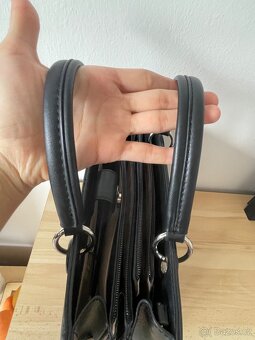 Černá italská kabelka do ruky - 3