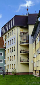 Prodám slunný byt 2+1 s balkonem a sklepem v K.Varech - 3