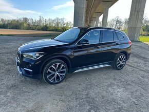 BMW X1 xDRIVE 4x4 - Plná výbava - DVD - 2018-top - 3