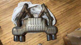 Zadní tlumič s koncovkami výfuku BMW M4 F82/F83 - kompletní - 3