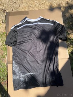 Dres Real Madrid - 3