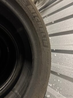 Michelin Pilot Sport 4 215/50 r17 - 3