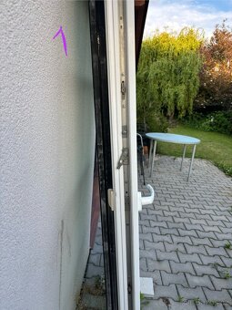 Okna, balkonové dveře a zasklení - 3