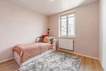 Pronájem bytu 4+kk 124 m² s terasou Praha 2 - 3
