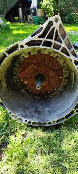 Prodám na vw Touareg rv 2006 5.0 v10 tdi aut.prevodovku - 3