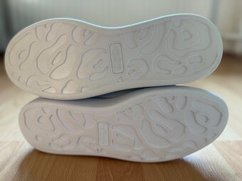 Alexander McQueen - 3