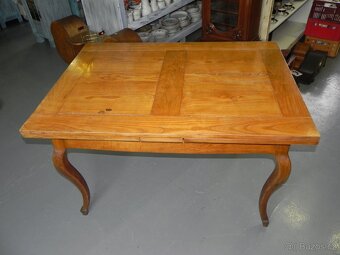 Starý rozkládací stůl - 3