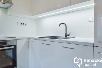 Prodej hezkého bytu 3+kk u Olomouce - 3