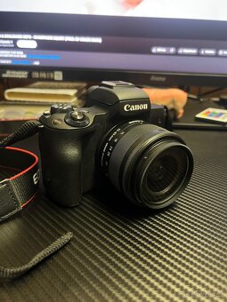 Canon EOS M50 - 3