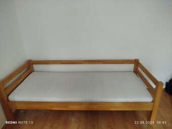 Postel s matrací - 3