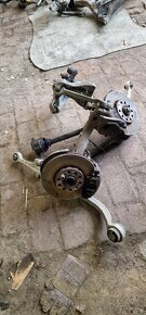 Těhlice audi A4 b5 L+P - 3