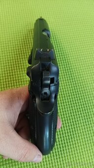 Pistole ČZ 75 Compact - 3