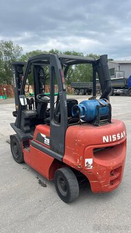 NISSAN 25 - triplex - 3