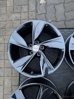 ORIGINÁL Alu OPEL INSIGNIA B R18, 5x115 - TOP STAV - 3