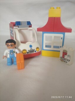 Lego Duplo 10527 sanitka, záchranka - 3