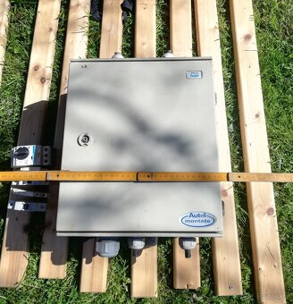 Elektro rozvaděč skříň + jističe - 3