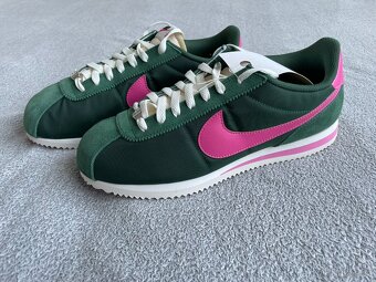 Nike Cortez txt Fir/Pinkscale-sail-team orange vel.43/28cm - 3