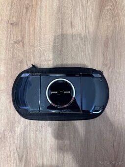 Sony PSP 3004 piano black - 3