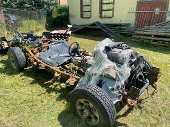 SSANGYONG MUSSO - KOMPLETNÍ ŠASÍ S MOTOREM - 3