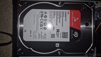 Synology NAS DS124 + pevný disk Seagate IronWolf Pro 4TB - 3
