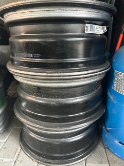 Plechové disky z VW T5 6.5J r16 - 3
