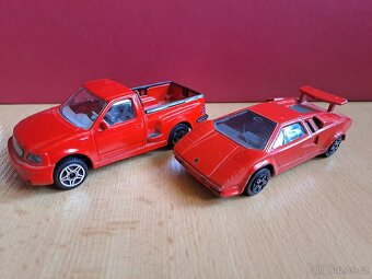 Sbírka 23 modelů 1:43 Bburago Made in aly, 1x 1:36 Tins Toys - 3