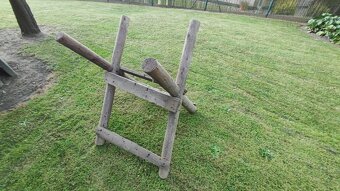 Historický naklepávač kos + stará orig.dřev.koza na řezaní - 3