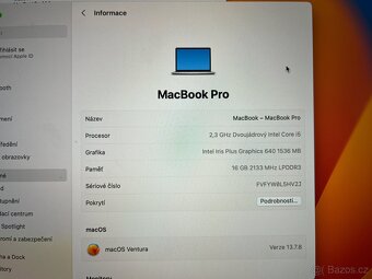MacBook Pro - 3