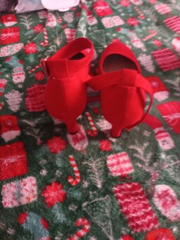 Prodám stolek pod tv - 3