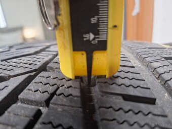 Prodám zimní pneu 255/35/19 Hankook - 3