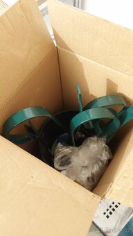 kovový stojan na vánoční strom - 3