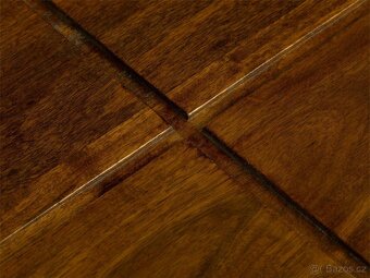 Akáciový konferenční stůl CUBE - 3