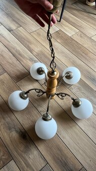 Krásný masivní lustr - 3