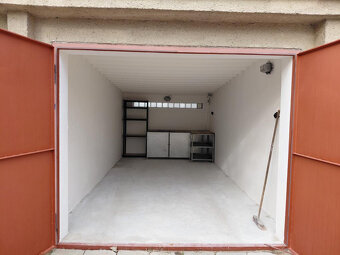 Garáž řadová pronájem - 3