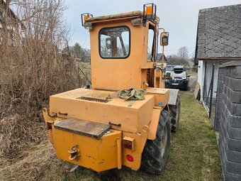 Kloubový nakladač 4×4 - 3