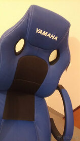 Křeslo jezdců YAMAHA modré s černými panely - 3